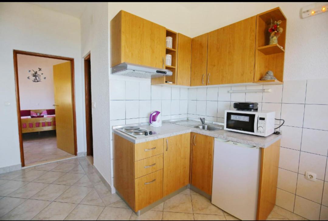 Apartmani Mirjana Tribanj-Kruscica Esterno foto