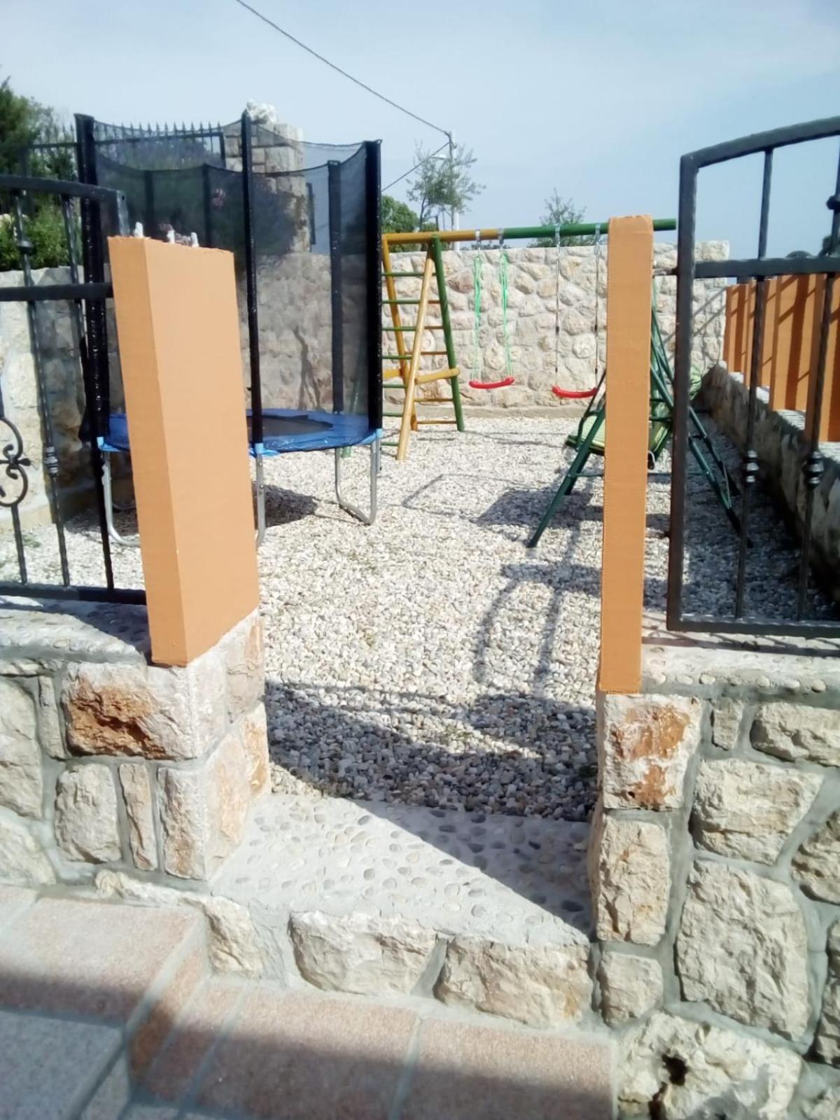 Apartmani Mirjana Tribanj-Kruscica Esterno foto