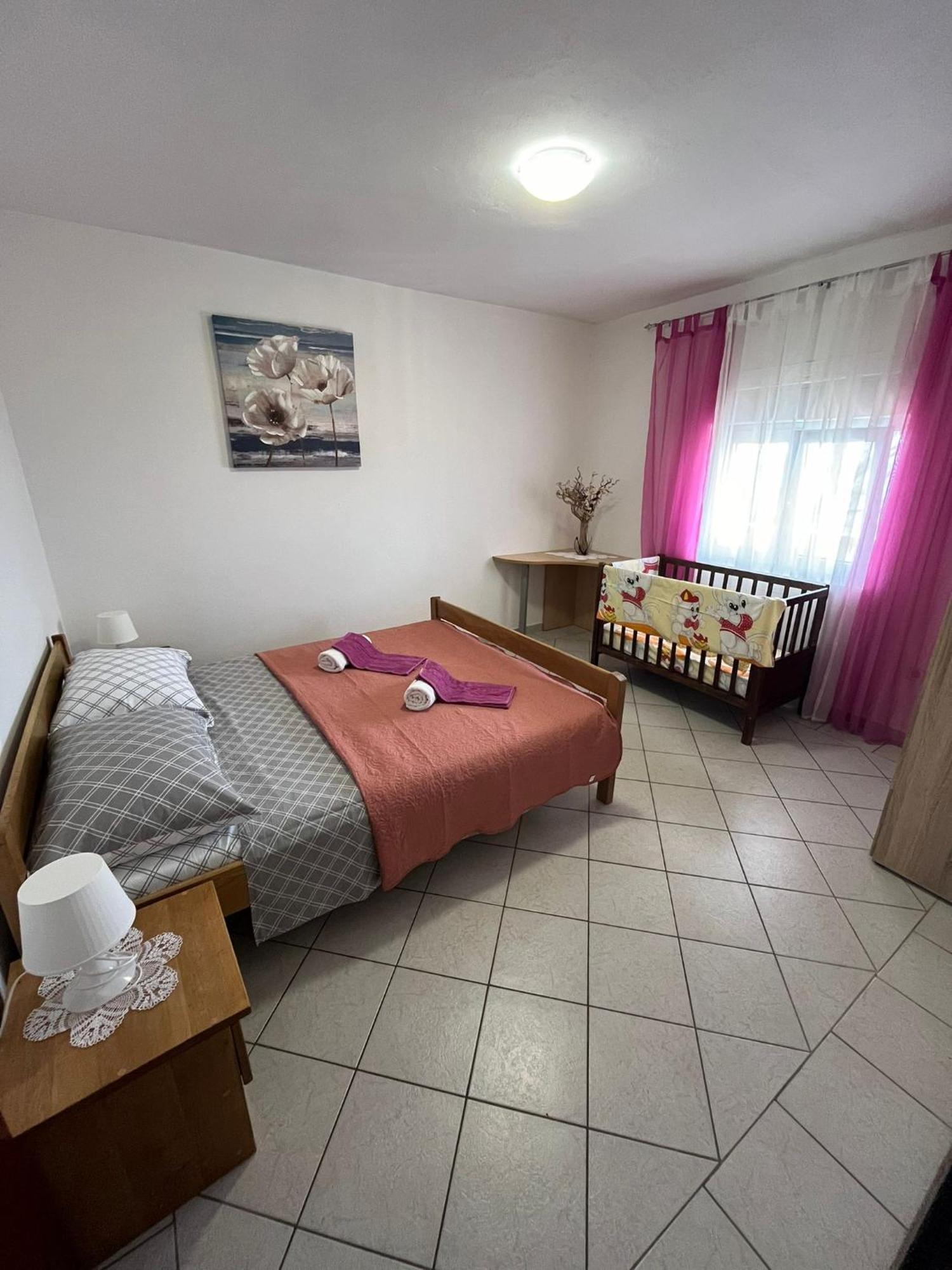 Apartmani Mirjana Tribanj-Kruscica Esterno foto